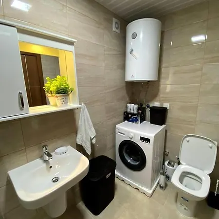 Apartment Brand New 2 Bedroom In The Center